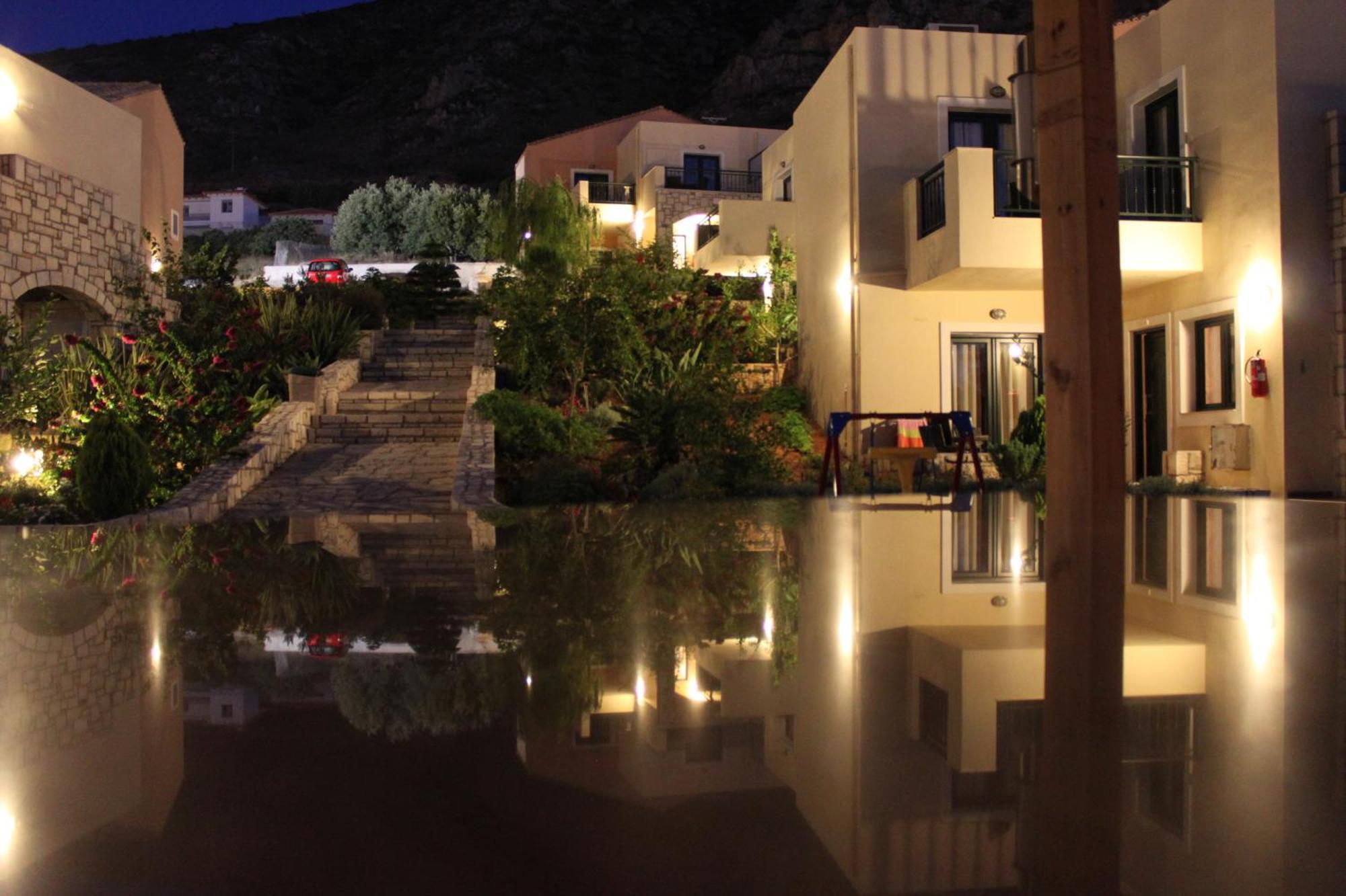 Pilot'S Villas Luxury Suites Херсониссос Экстерьер фото